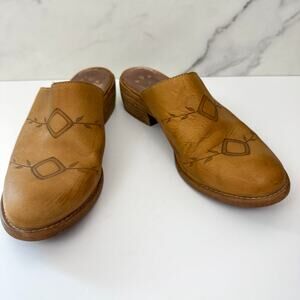 Anthro Musse & Cloud Womens Mule Slip On Shoes Size 39 / 8 Leather Boho Western